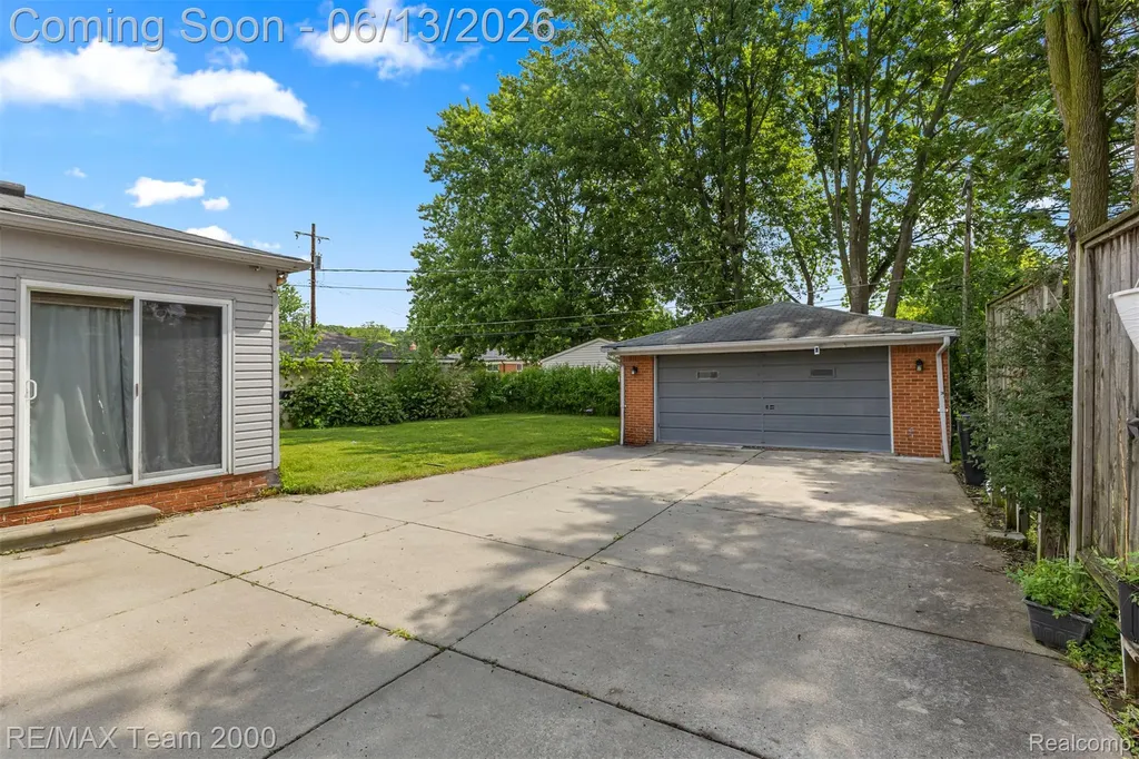 14370 Alexander Street Livonia City MI 48154