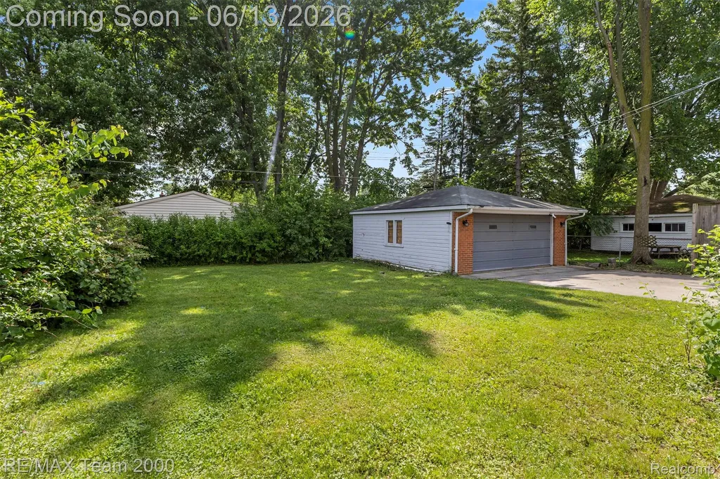 14370 Alexander Street Livonia City MI 48154