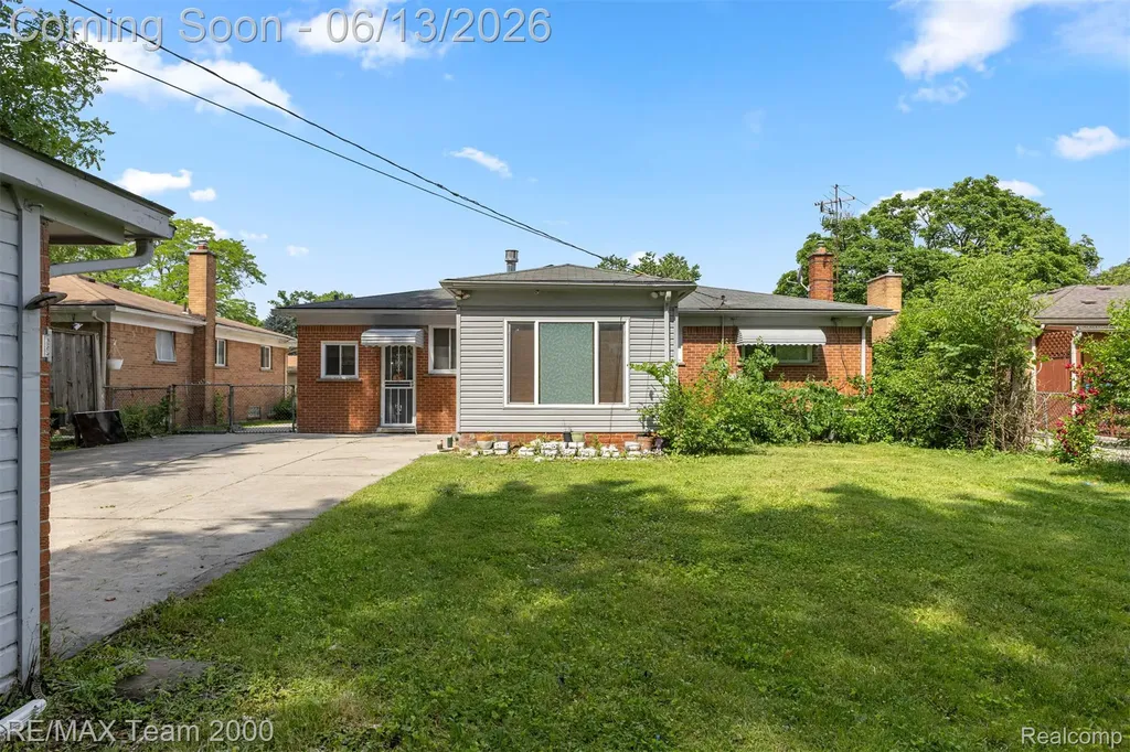 14370 Alexander Street Livonia City MI 48154