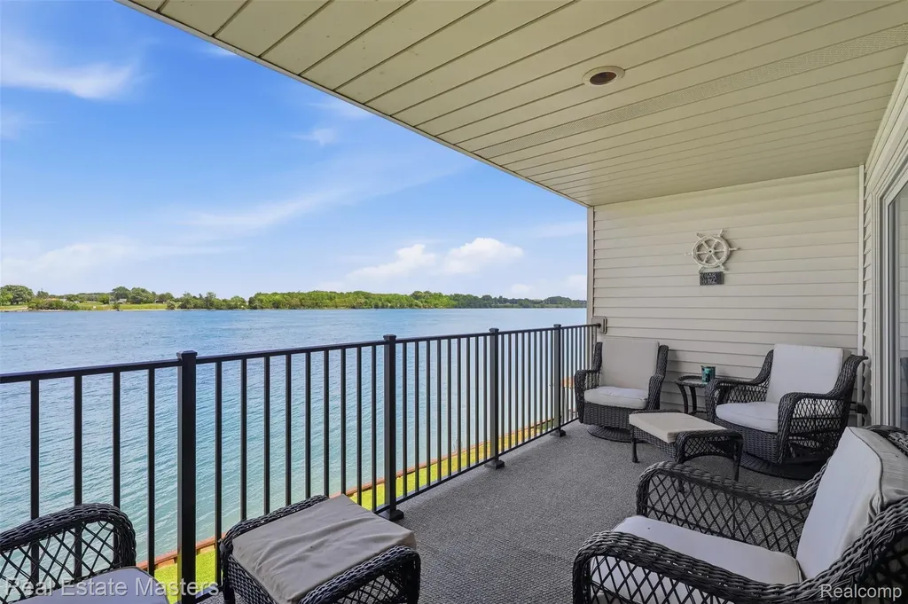 3997 River Road East China Township MI 48054