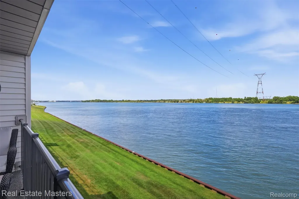 3997 River Road East China Township MI 48054