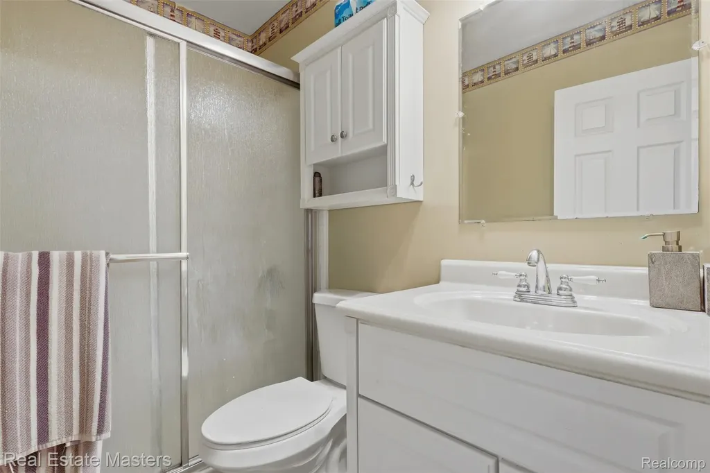 3997 River Road East China Township MI 48054
