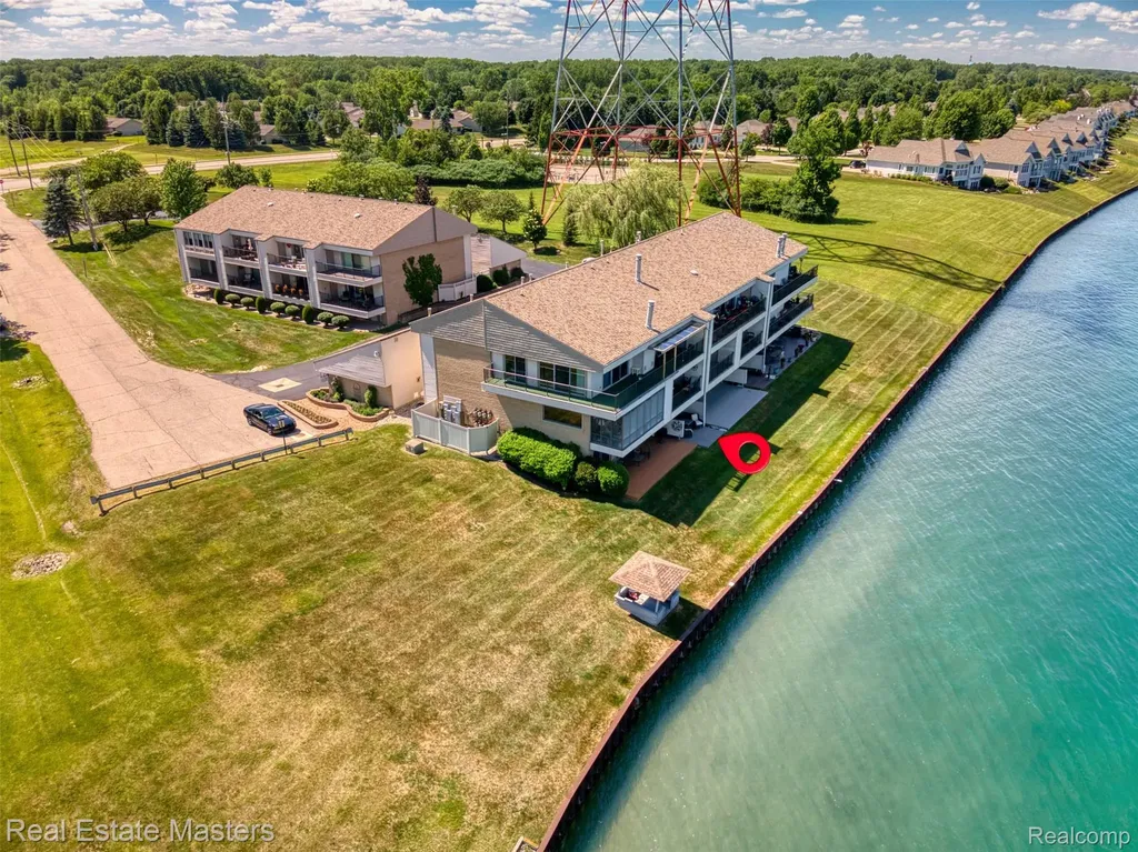 3997 River Road East China Township MI 48054