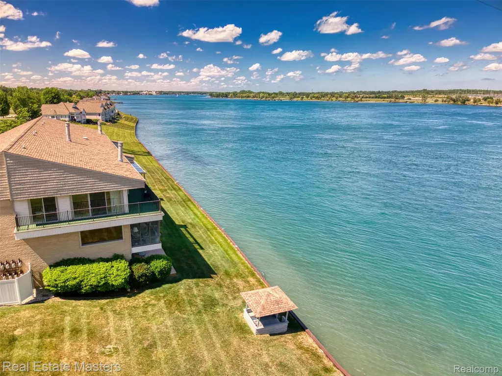 3997 River Road East China Township MI 48054