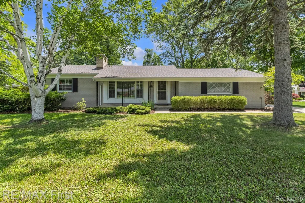 31923 Bella Vista Drive Farmington Hills City MI 48334
