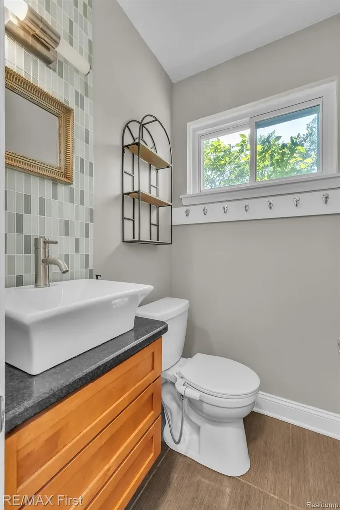 31923 Bella Vista Drive Farmington Hills City MI 48334