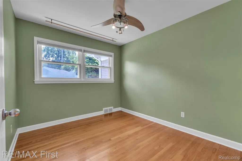 31923 Bella Vista Drive Farmington Hills City MI 48334