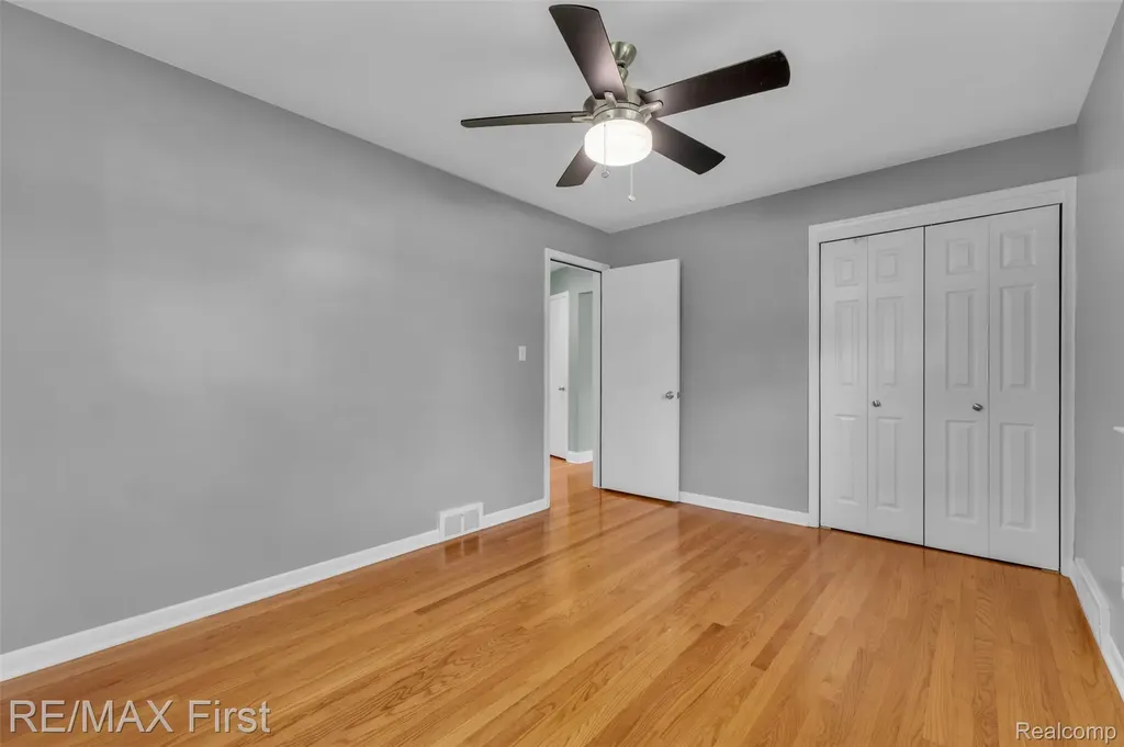 31923 Bella Vista Drive Farmington Hills City MI 48334