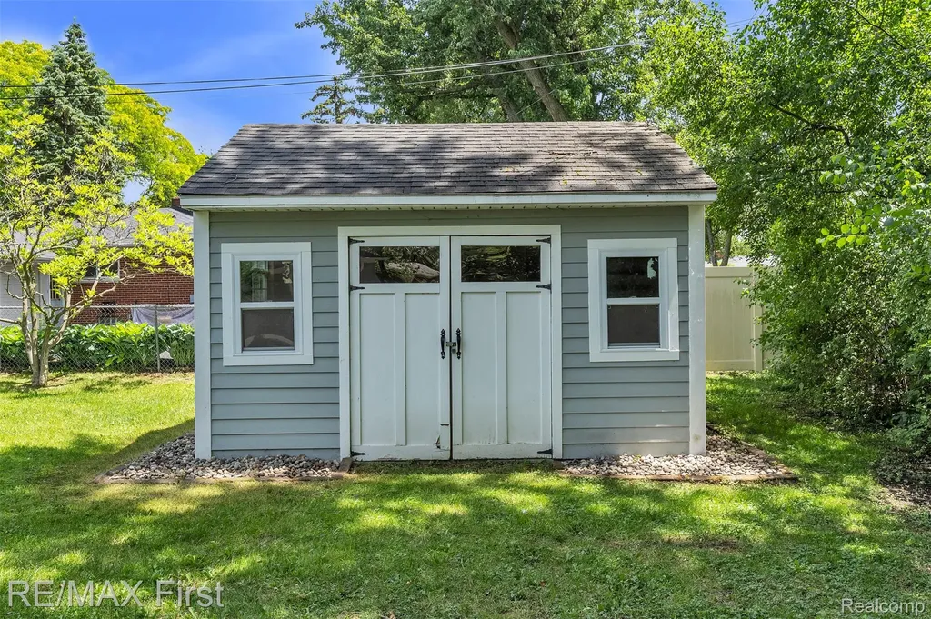 31923 Bella Vista Drive Farmington Hills City MI 48334