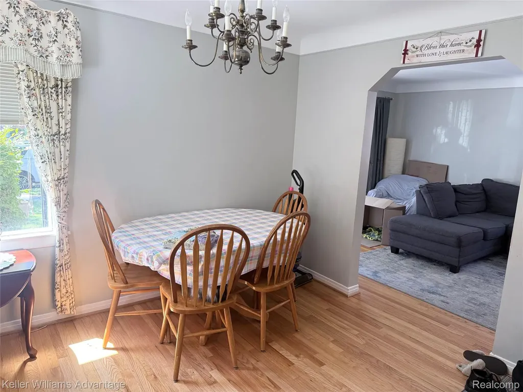 10061 Colwell Avenue Allen Park City MI 48101