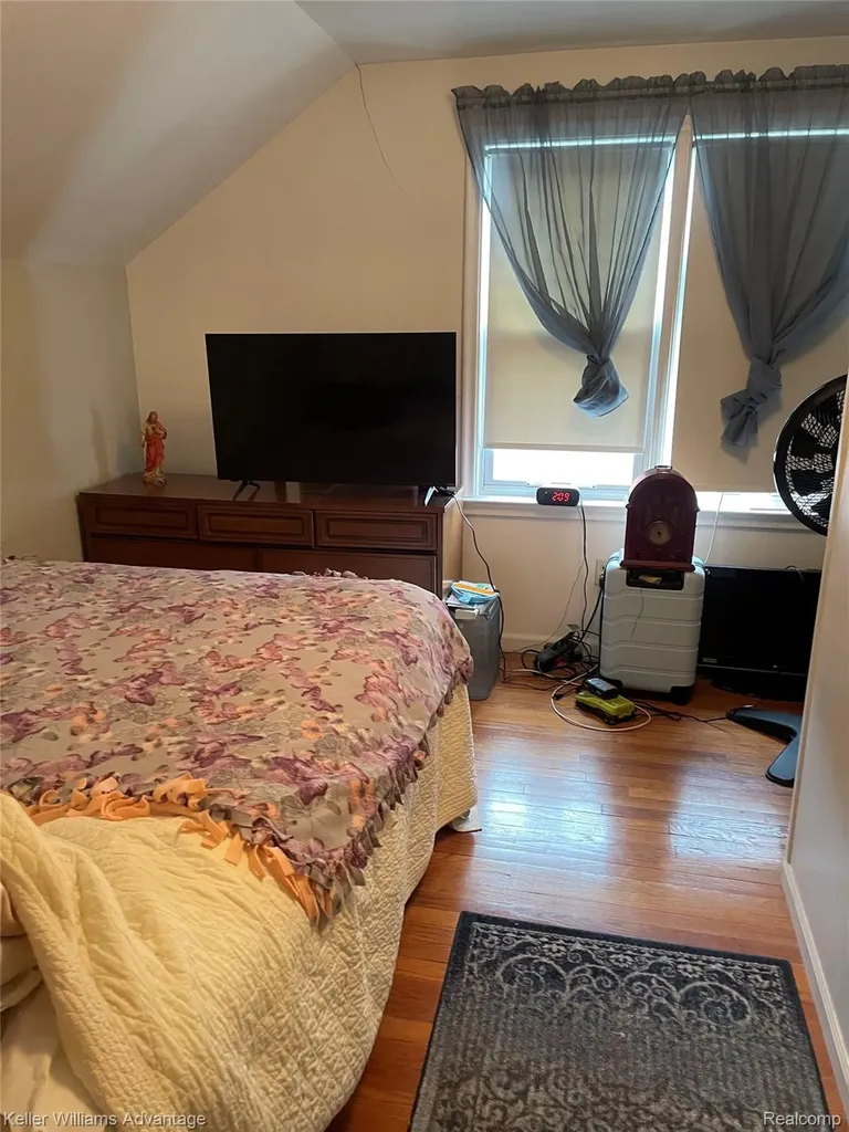10061 Colwell Avenue Allen Park City MI 48101