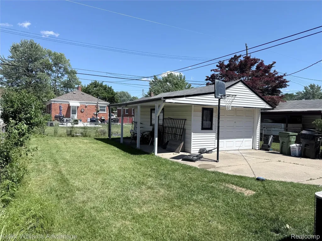 10061 Colwell Avenue Allen Park City MI 48101