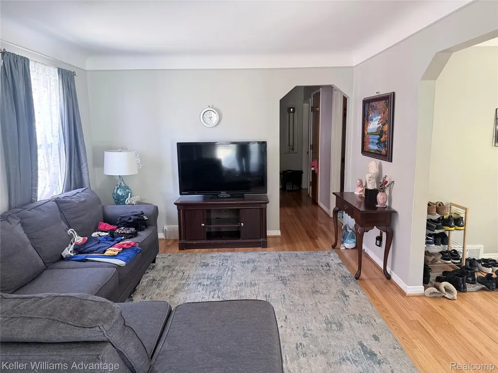 10061 Colwell Avenue Allen Park City MI 48101