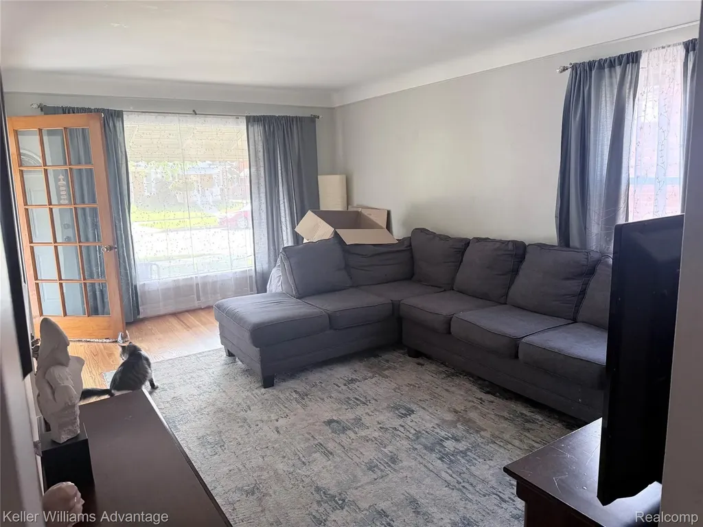 10061 Colwell Avenue Allen Park City MI 48101