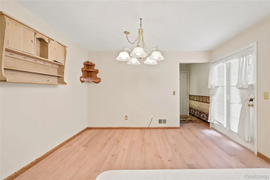 54698 Bellingham Drive Shelby Charter Township MI 48316