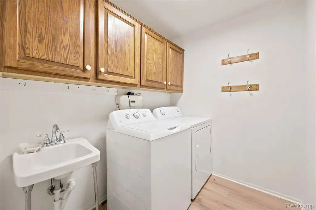 54698 Bellingham Drive Shelby Charter Township MI 48316
