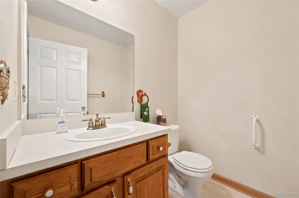 54698 Bellingham Drive Shelby Charter Township MI 48316