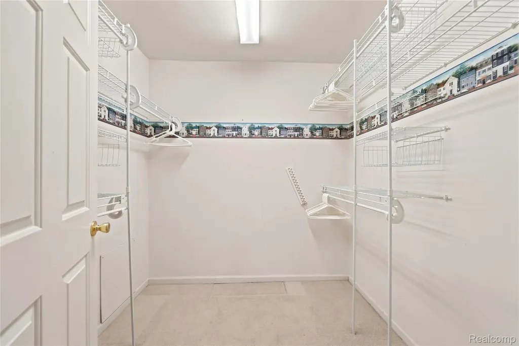 54698 Bellingham Drive Shelby Charter Township MI 48316