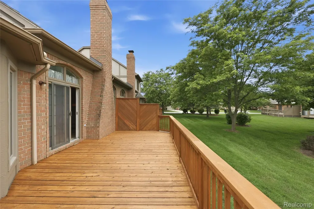 54698 Bellingham Drive Shelby Charter Township MI 48316