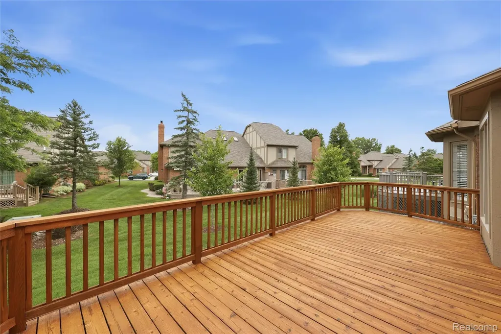 54698 Bellingham Drive Shelby Charter Township MI 48316