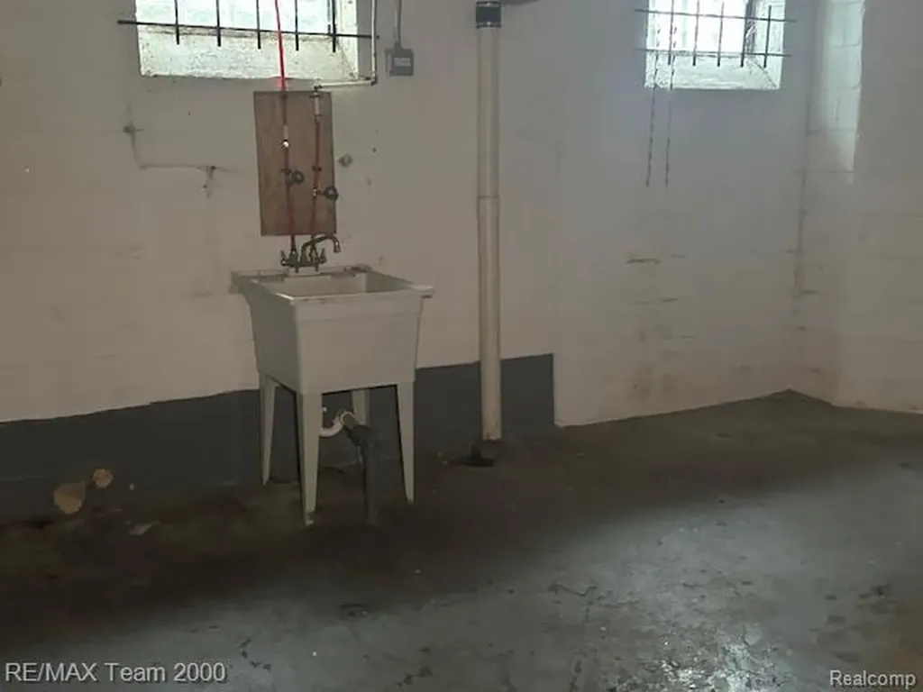 11434 Laing Street Detroit City MI 48224