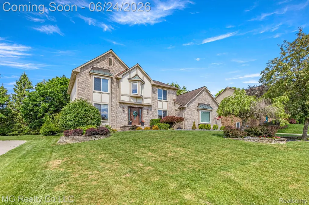 25499 Hunt Club Boulevard Farmington Hills City MI 48335