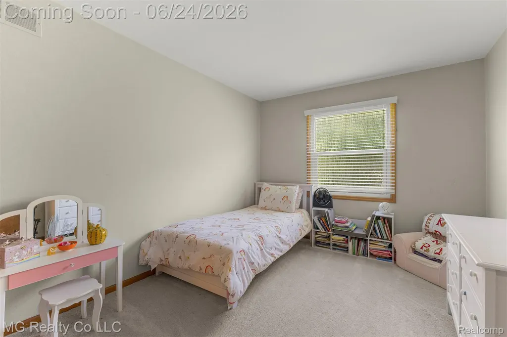25499 Hunt Club Boulevard Farmington Hills City MI 48335