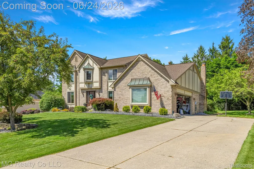 25499 Hunt Club Boulevard Farmington Hills City MI 48335
