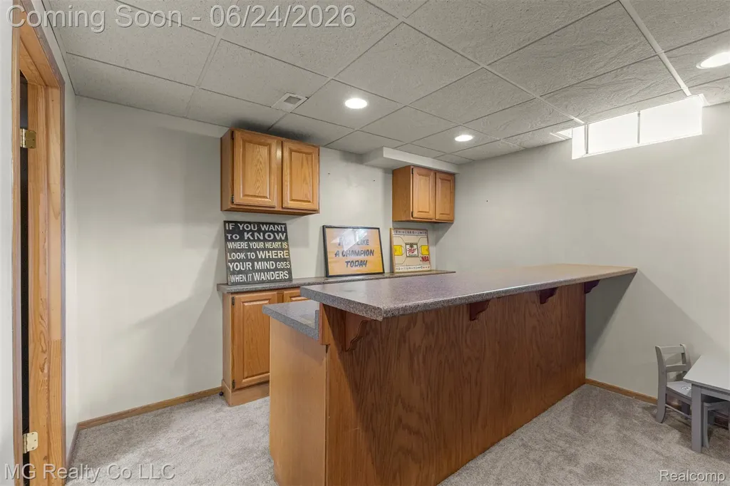 25499 Hunt Club Boulevard Farmington Hills City MI 48335
