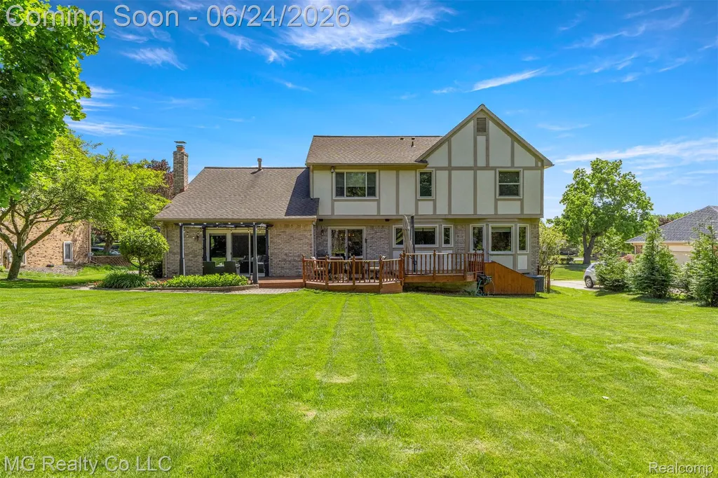25499 Hunt Club Boulevard Farmington Hills City MI 48335