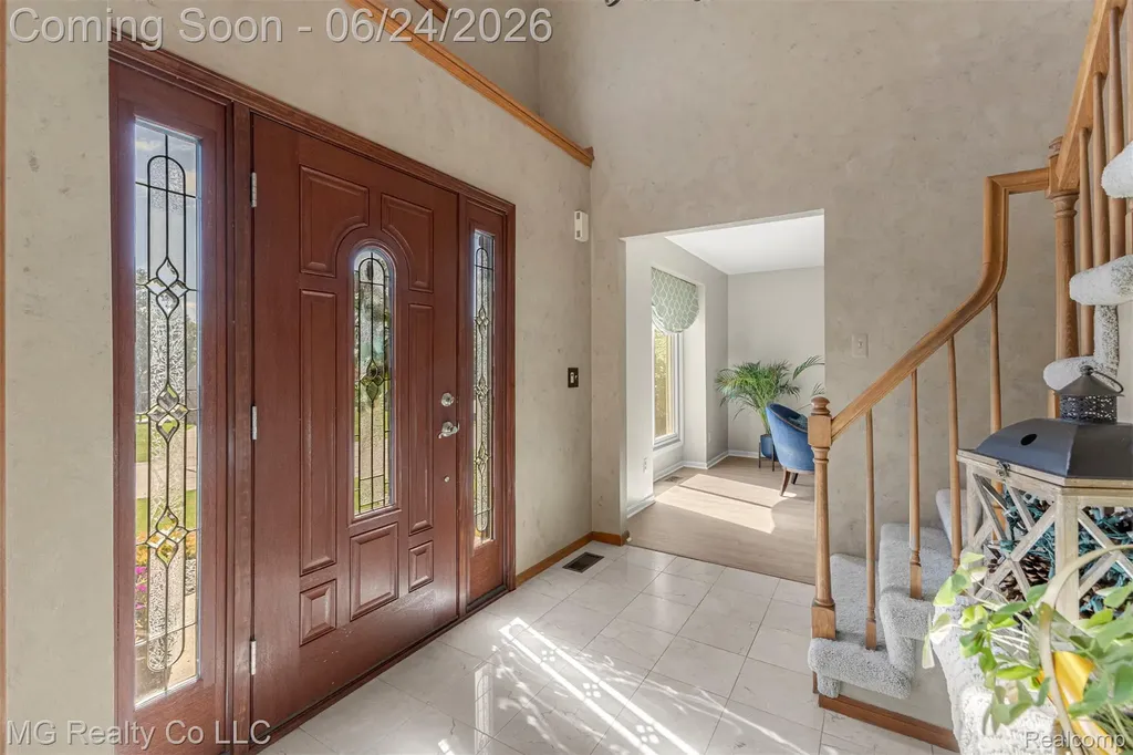 25499 Hunt Club Boulevard Farmington Hills City MI 48335