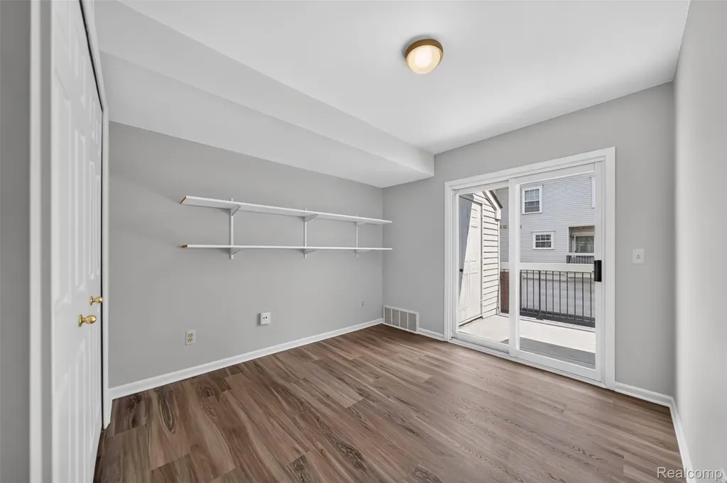 141 W Kenilworth Avenue Royal Oak City MI 48067
