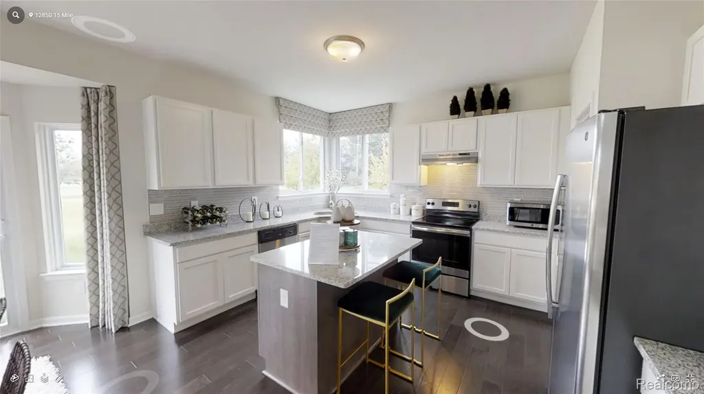 33549 Baldwin Street Farmington Hills City MI 48336