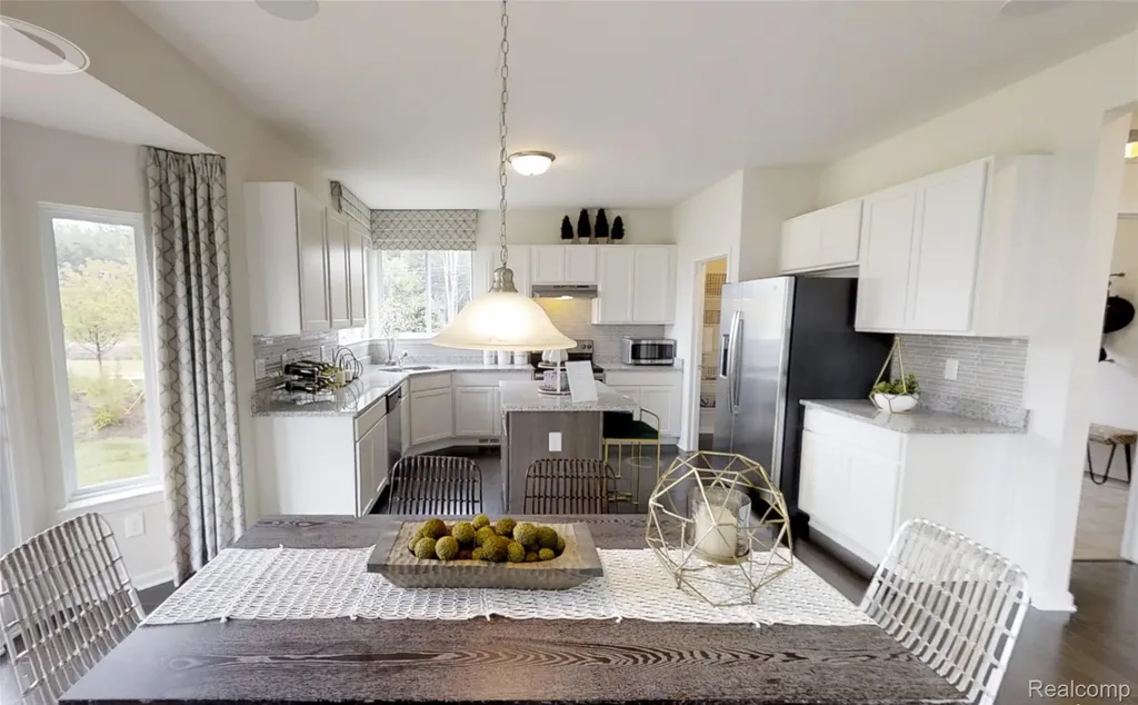 33549 Baldwin Street Farmington Hills City MI 48336