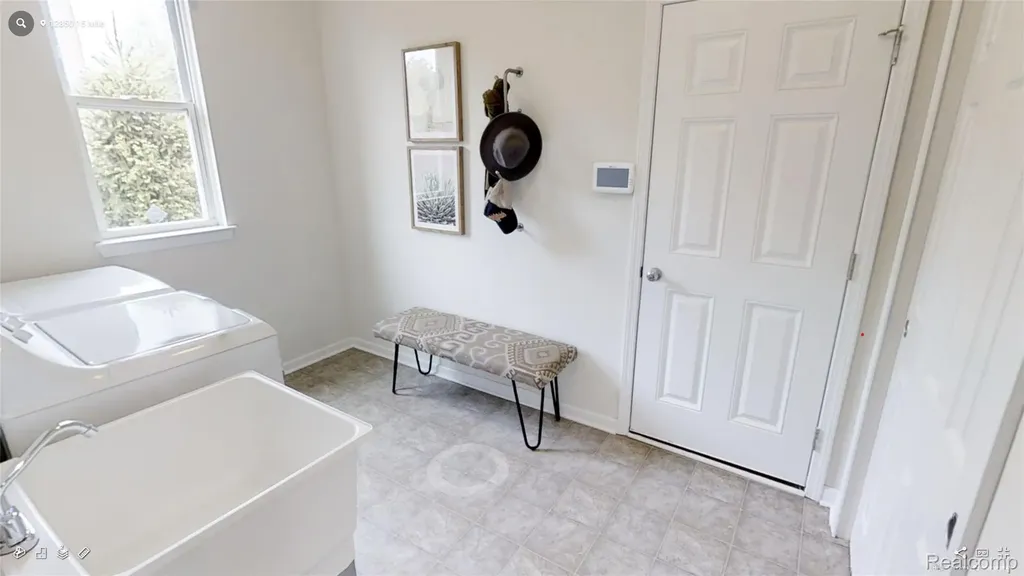 33549 Baldwin Street Farmington Hills City MI 48336