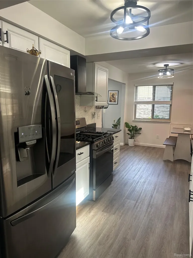 41460 Janet Circle Clinton Charter Township MI 48038