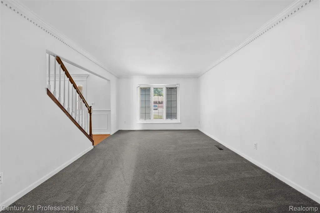 1872 Flemington Drive Troy City MI 48098