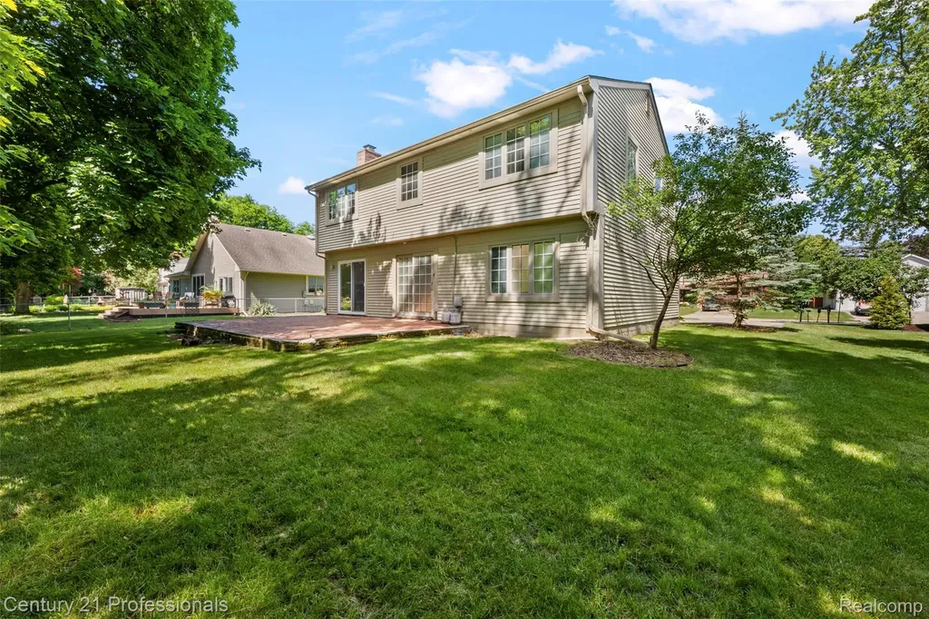 1872 Flemington Drive Troy City MI 48098