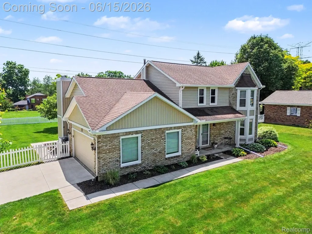 6433 Woodcrest Ridge Independence Charter Township MI 48346
