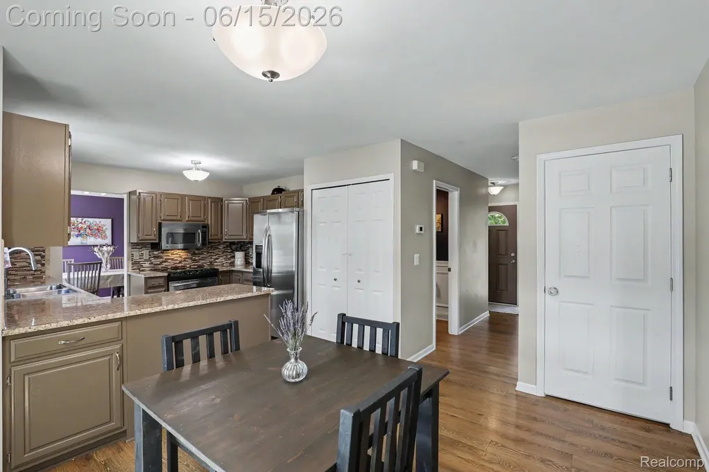 6433 Woodcrest Ridge Independence Charter Township MI 48346