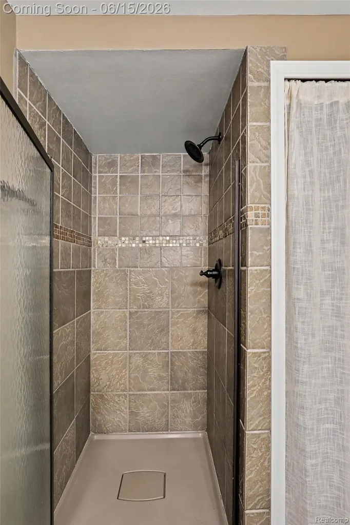 6433 Woodcrest Ridge Independence Charter Township MI 48346