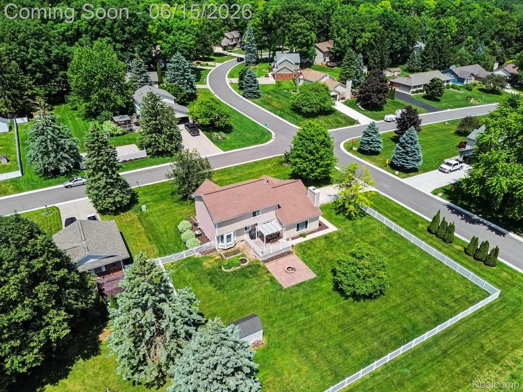 6433 Woodcrest Ridge Independence Charter Township MI 48346