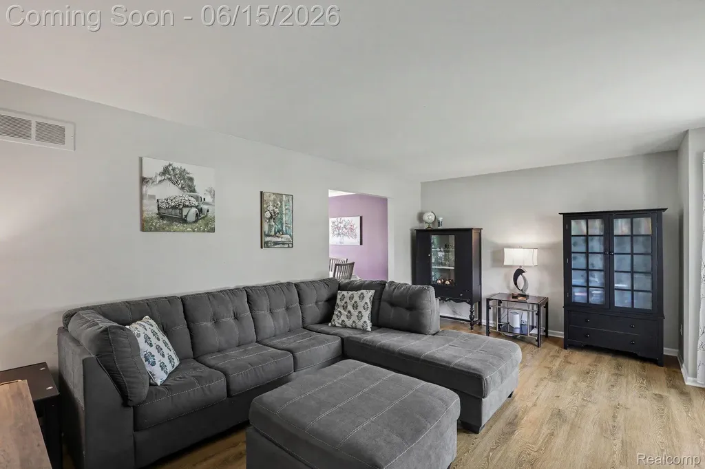 6433 Woodcrest Ridge Independence Charter Township MI 48346