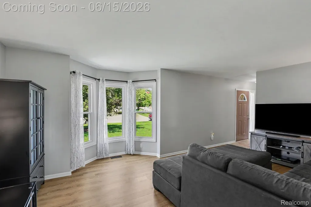 6433 Woodcrest Ridge Independence Charter Township MI 48346