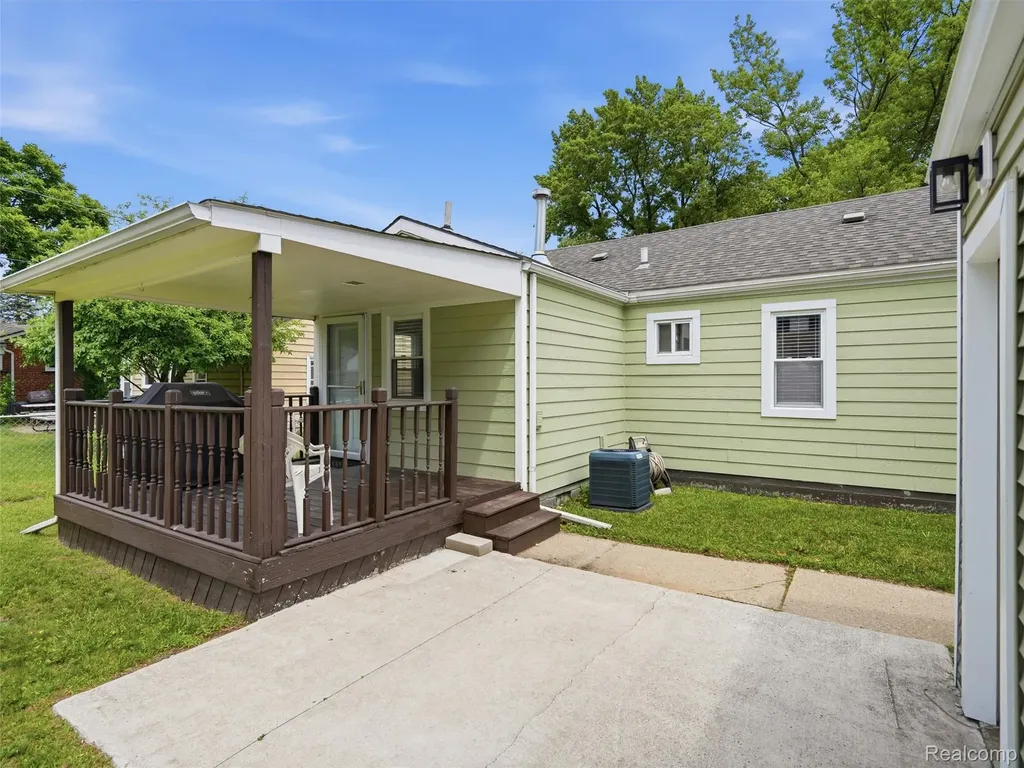 1514 S Wilson Avenue Royal Oak City MI 48067