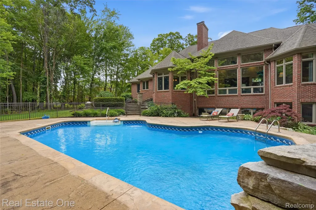 2764 Tall Timbers Drive Milford Charter Township MI 48380