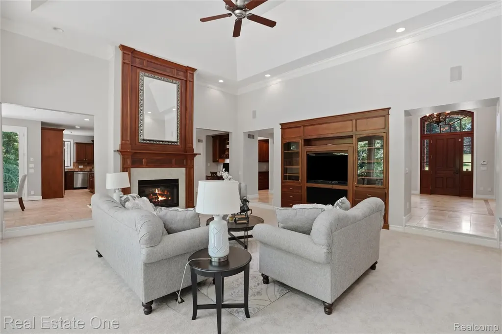 2764 Tall Timbers Drive Milford Charter Township MI 48380