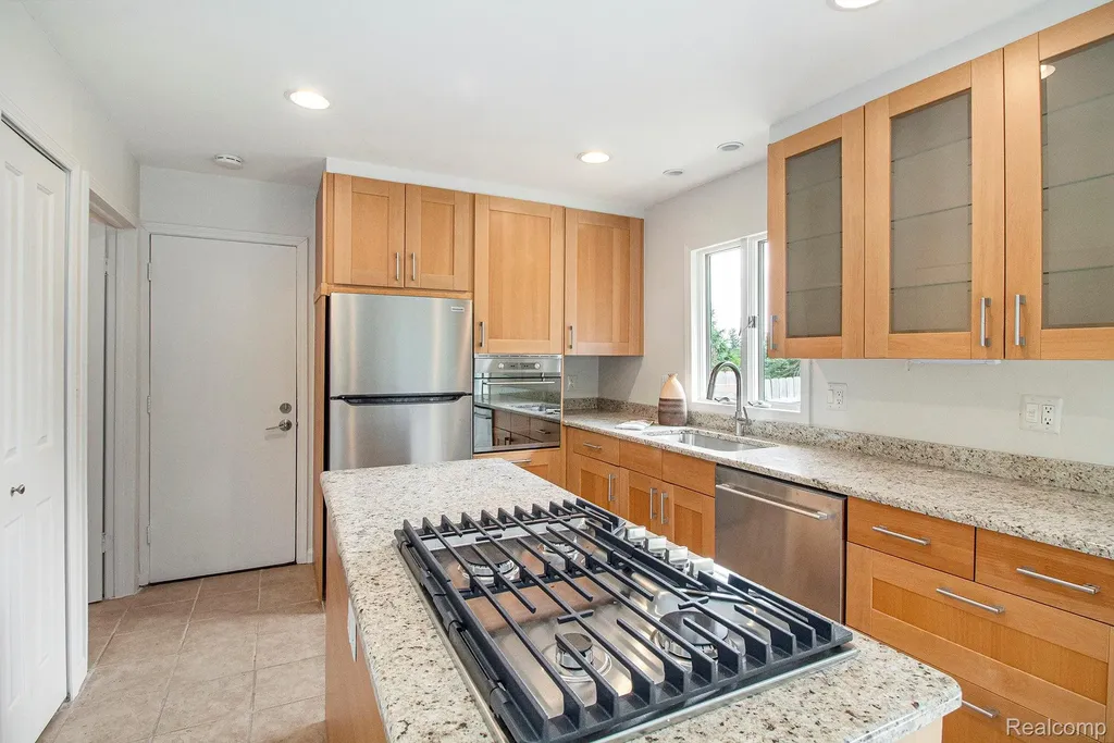 7831 Caberfae Trail Independence Charter Township MI 48348