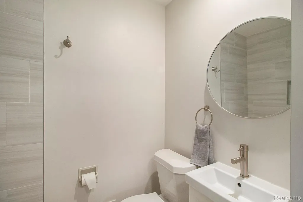 7831 Caberfae Trail Independence Charter Township MI 48348