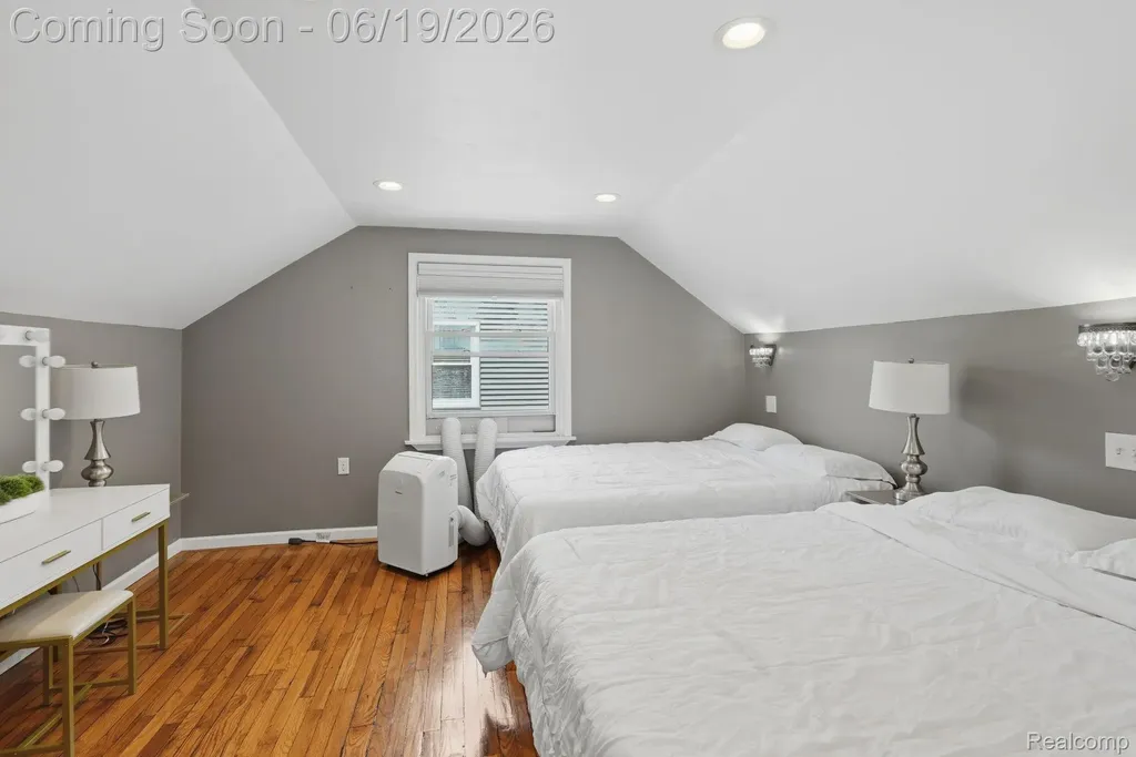 808 N Edison Avenue Royal Oak City MI 48067